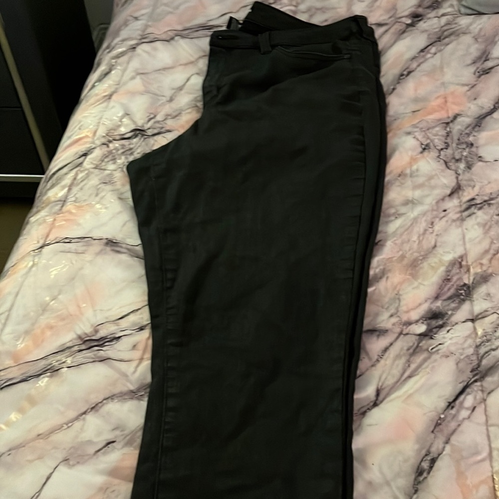 Black skinny jeans
